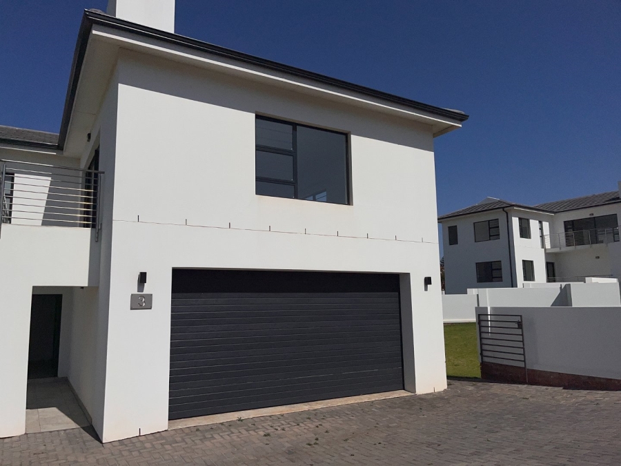 3 Bedroom Property for Sale in Jeffreys Bay Central Eastern Cape